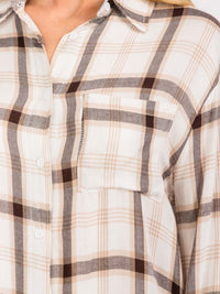 WOMEN'S LONG SLEEVE BUTTON CLOSURE FRONT POCKET HIGH-LOW PLAID TOP
