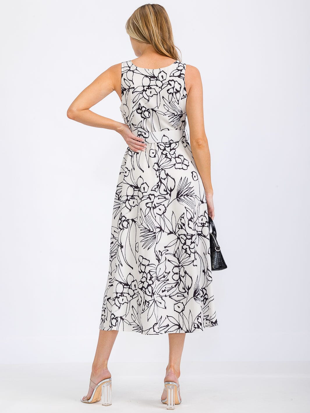 WOMEN'S SLEEVELESS V-NECK FRONT POCKETS FLORAL MAXI DRESS