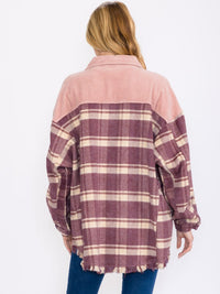 WOMEN'S LONG SLEEVES BUTTON UP FRONT POCKET PLAID OVERSIZED SHIRT