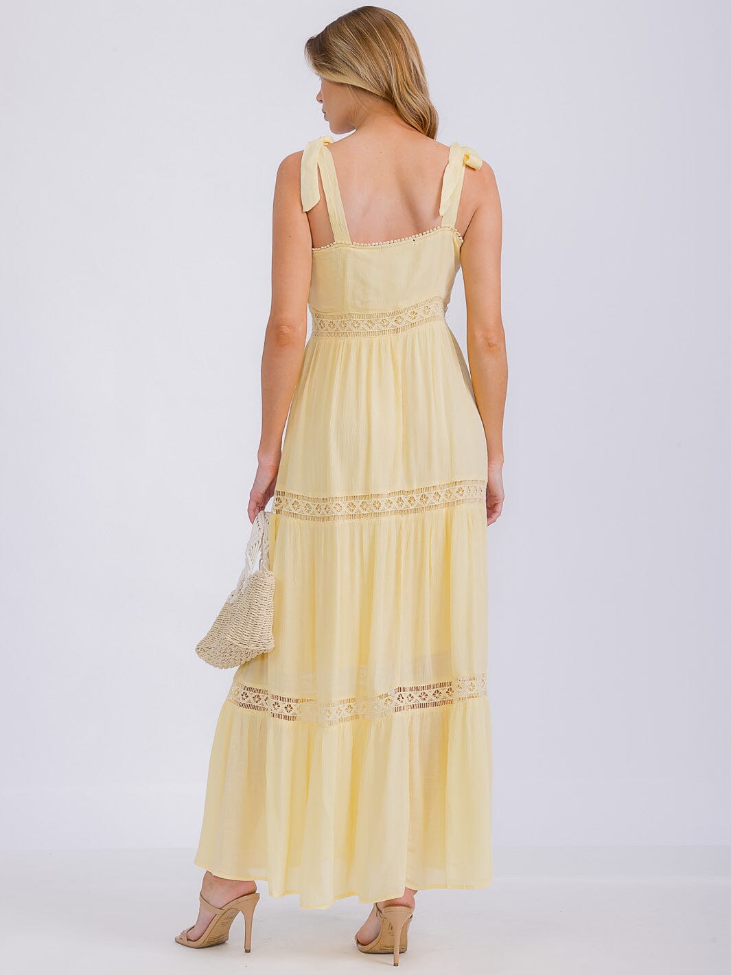 WOMEN'S SLEEVELESS V-NECK TIERED BUTTON UP MAXI DRESS