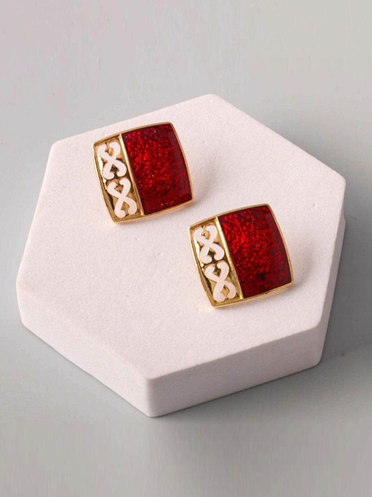 FASHION ASSORTED COLORS EARRINGS