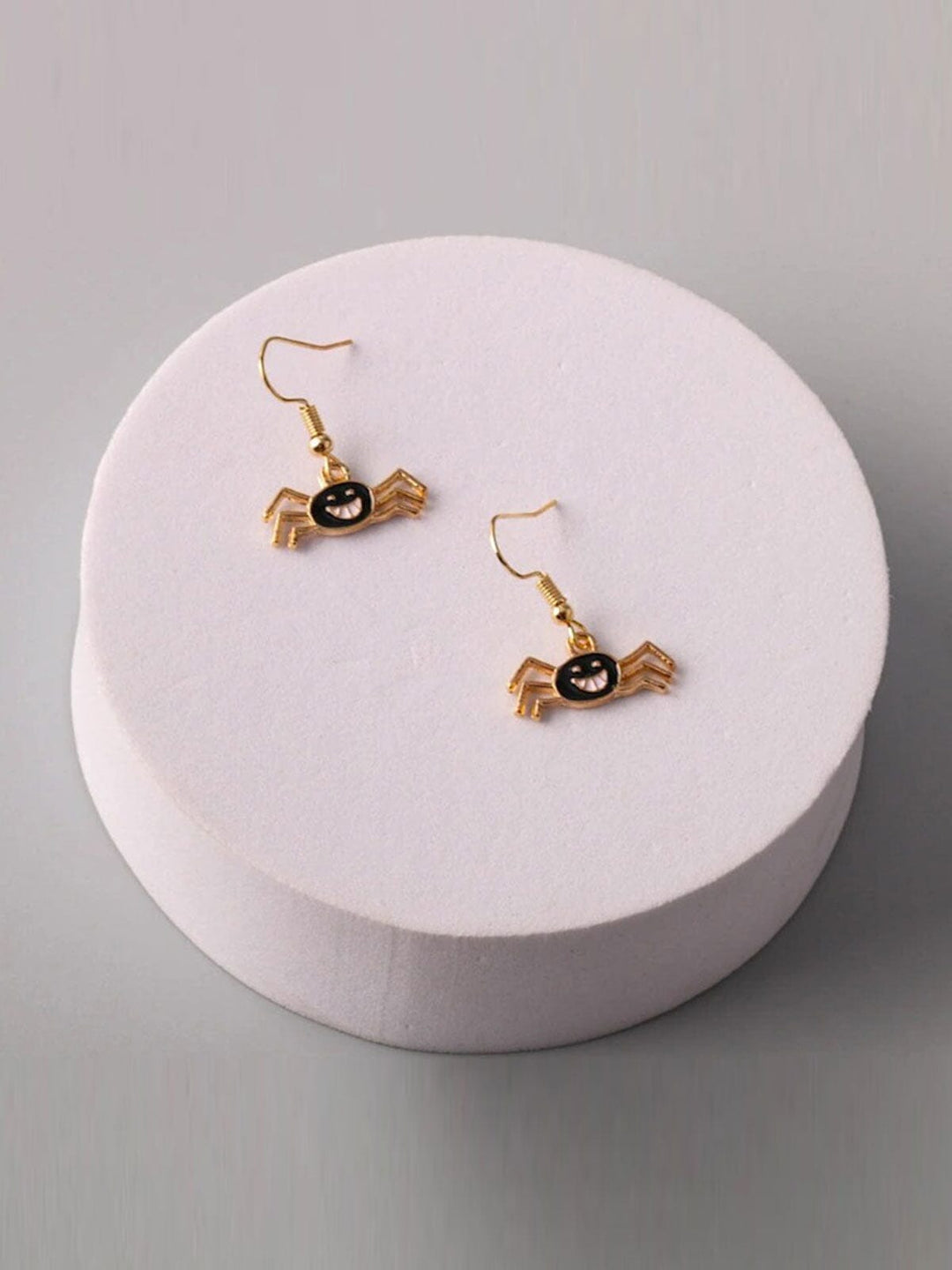 FASHION SPIDER EARRINGS