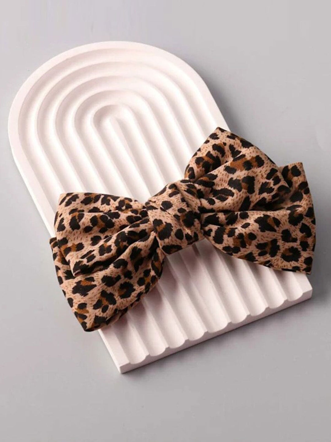 FASHION ASSORTED ANIMAL PRINT BOW HAIR CLIPS