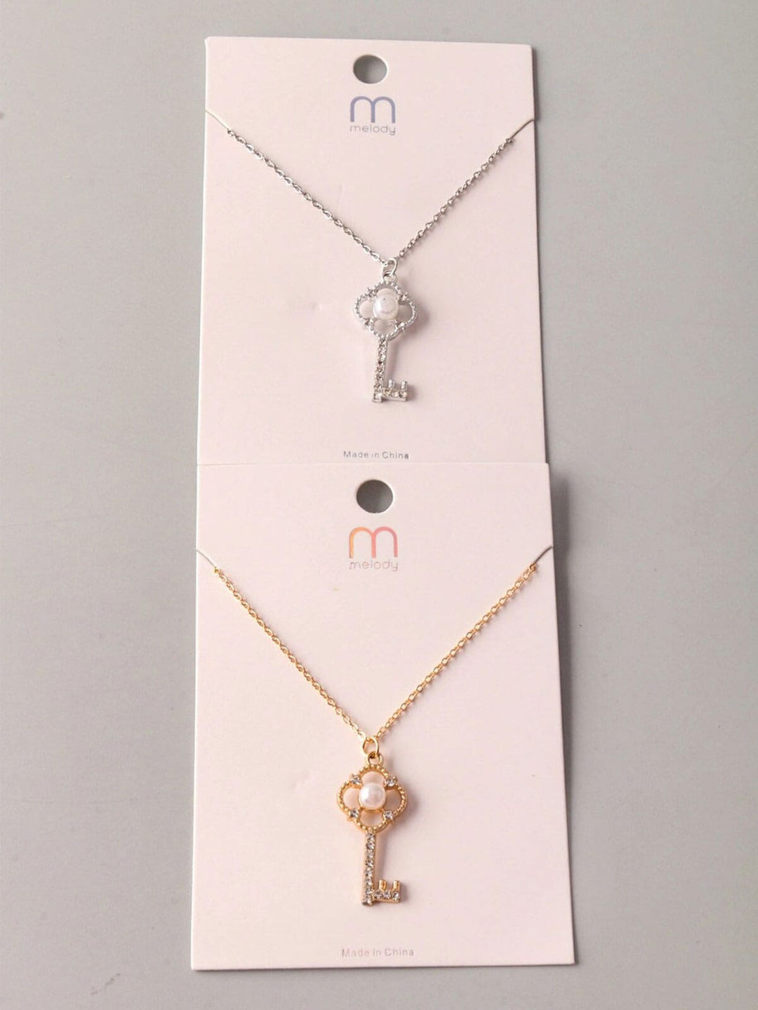 FASHION GOLD & SILVER PEARL KEY PENDANT NECKLACE