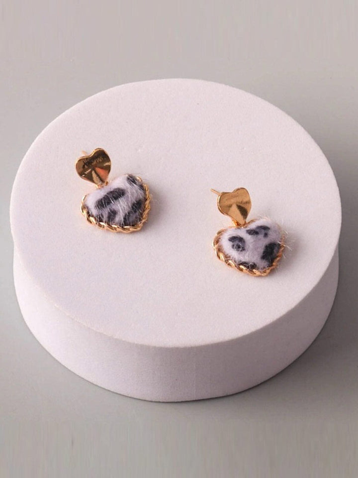 FASHION ANIMAL PRINT HEART EARRINGS