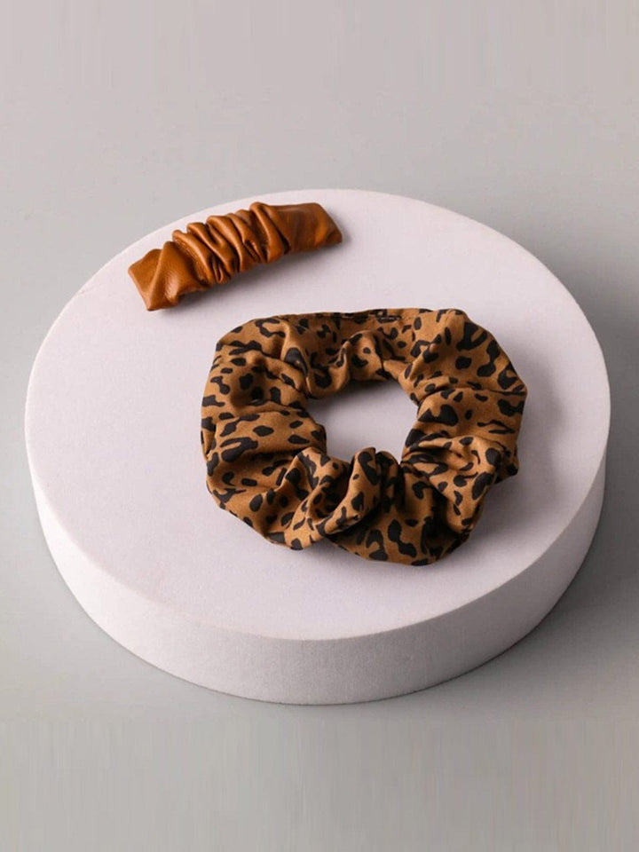 FASHION ANIMAL PRINT SCRUNCHIES & HAIR CLIP