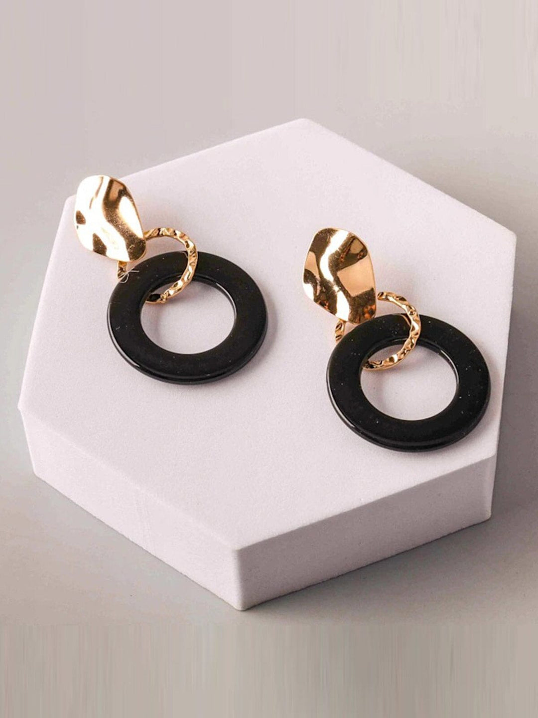 FASHION BLACK & GOLD HOOP EARRINGS