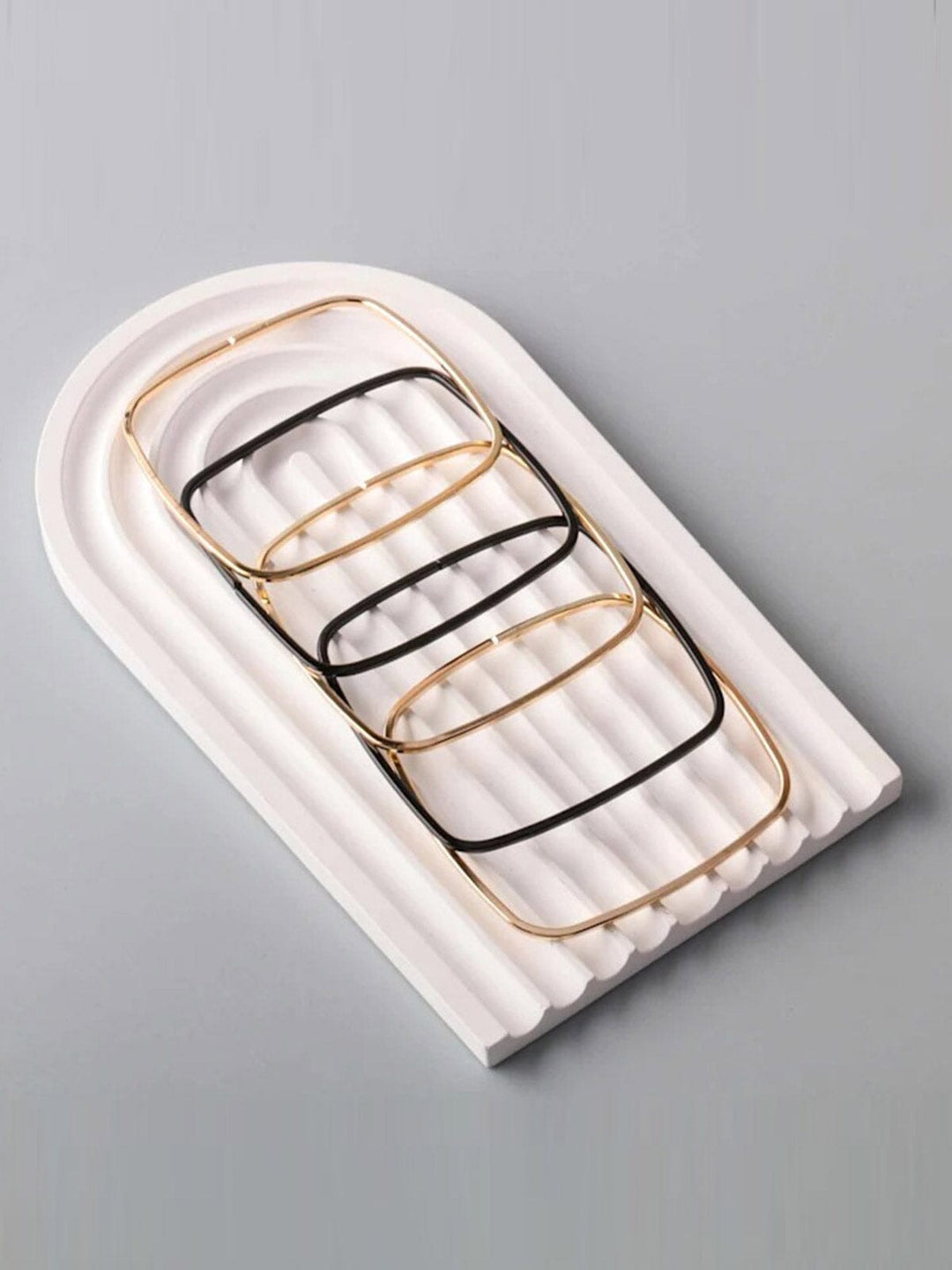 FASHION SQUARE BLACK & GOLD BRACELET