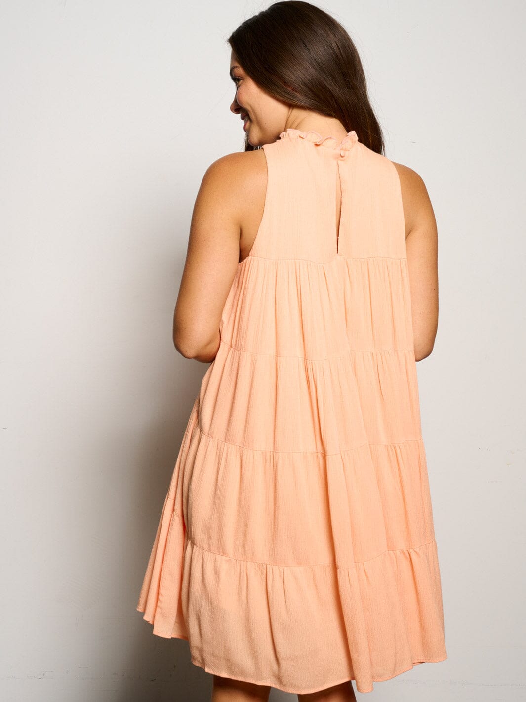 WOMEN'S SLEEVELESS MOCK NECK RUFFLE TIERED MINI DRESS