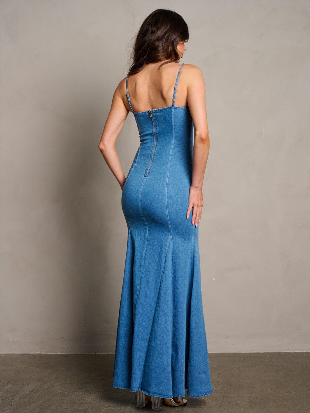 WOMEN'S SLEEVELESS BODYCON STUDS DETAILES DENIM MAXI DRESS