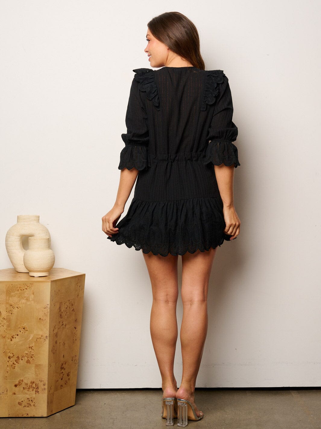 WOMEN'S 3/4 SLEEVE BUTTON UP TRIM DETAILED MINI DRESS