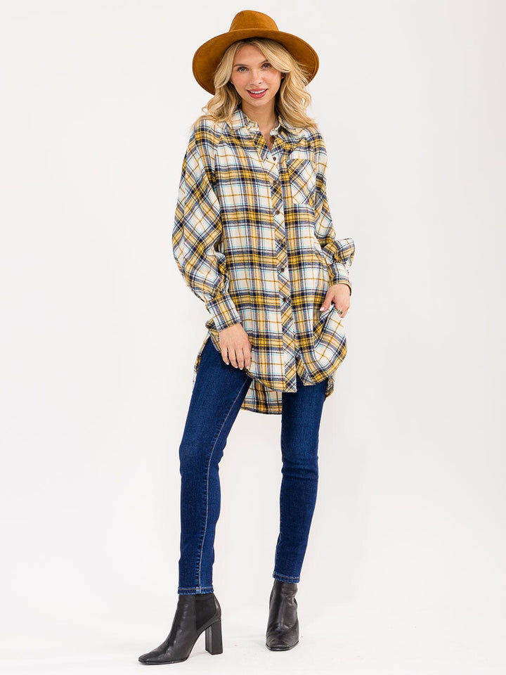 WOMEN'S LONG SLEEVE BUTTON CLOSURE FRONT POCKETS PLAID OVERSIZED SHIRT