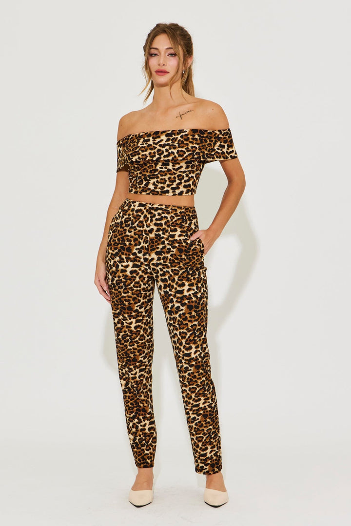 WOMEN'S OFF SHOULDER TOP & BUTTON CLOSURE SKINNY PANTS ANIMAL PRINT 2PC. SET