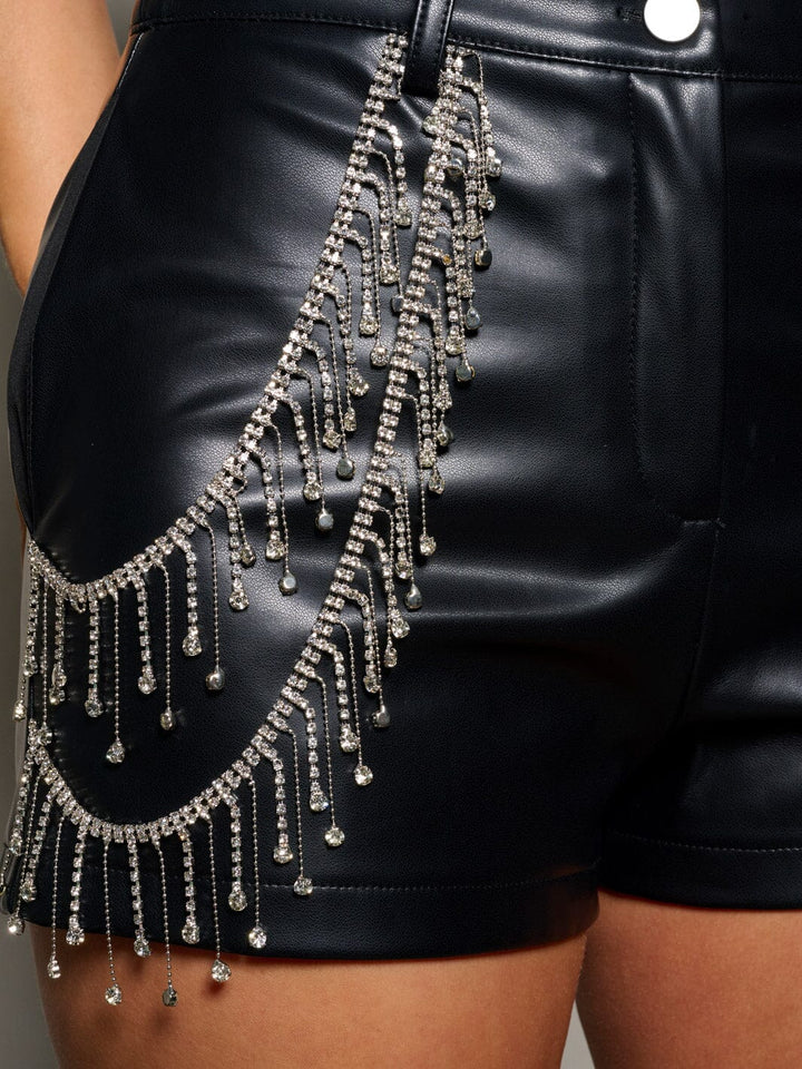 WOMEN'S BUTTON CLOSURE STUDS DETAILED PU PLEATHER MINI SHORTS