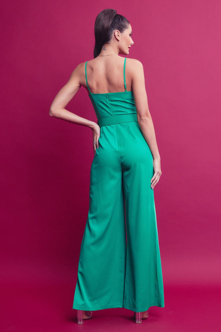 WOMEN'S SLEEVELESS V-NECK BELTED SKINNY WIDE LEG JUMPSUIT