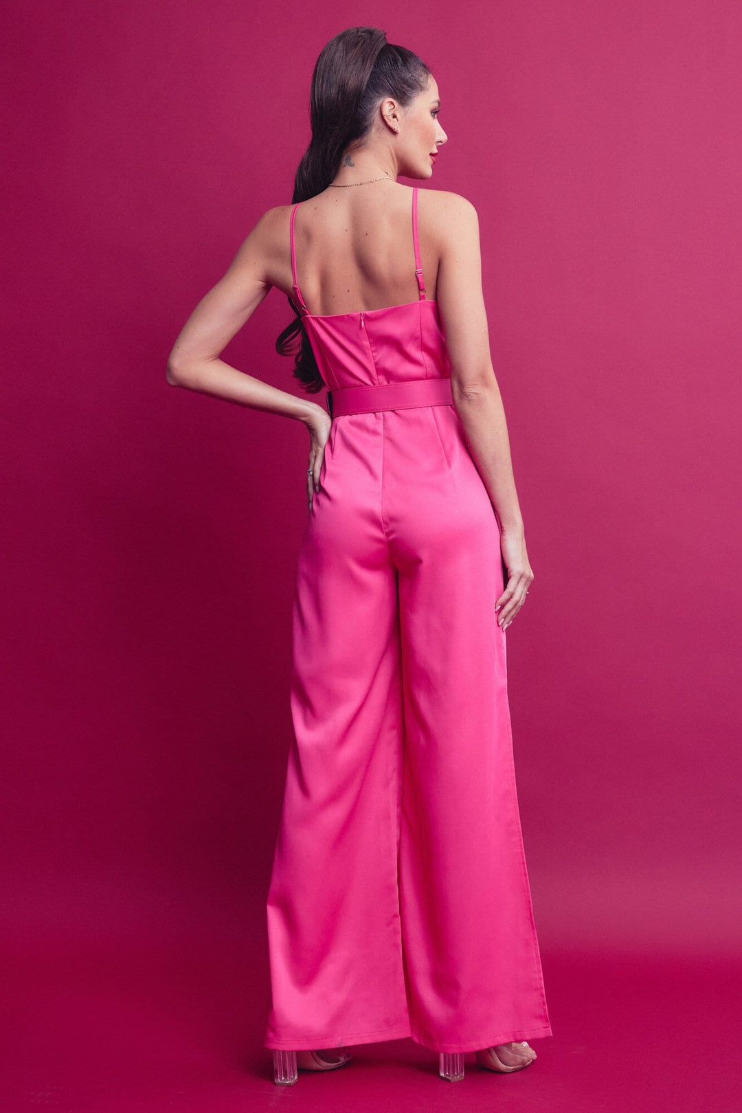 WOMEN'S SLEEVELESS V-NECK BELTED SKINNY WIDE LEG JUMPSUIT