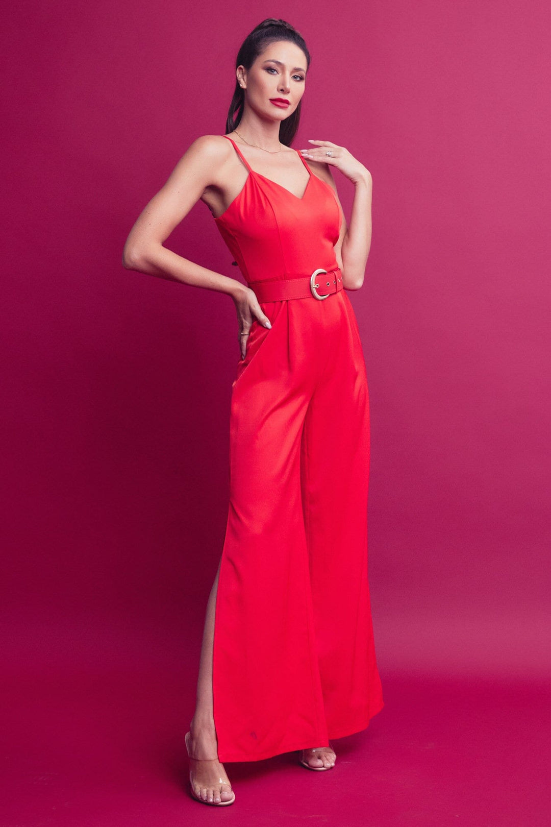 WOMEN'S SLEEVELESS V-NECK BELTED SKINNY WIDE LEG JUMPSUIT