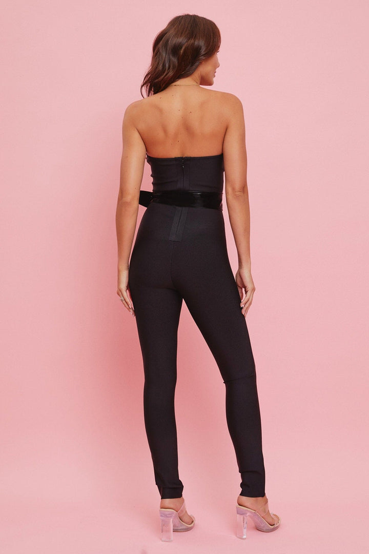 WOMEN'S SLEEVELESS V-NECK BELTED SKINNY LEG BANDAGE JUMPSUIT