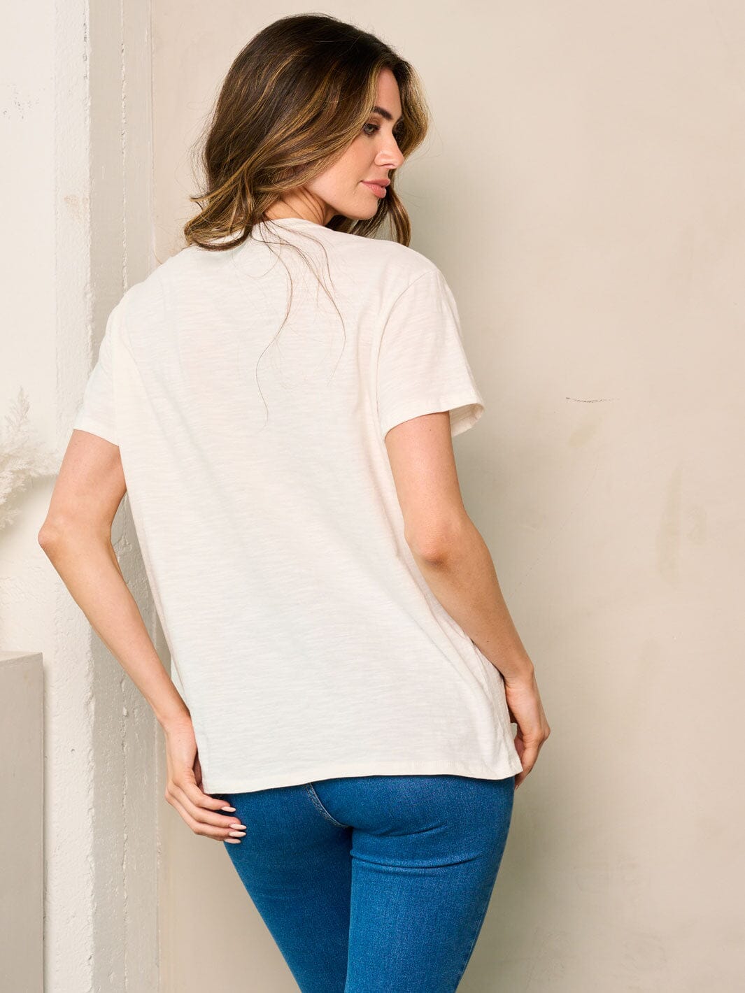 WOMEN'S SHORT SLEEVE GRAPHIC TOP