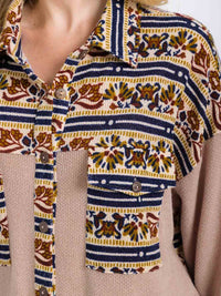WOMEN'S LONG SLEEVE FRONT POCKET BUTTON CLOSURE MULTI PRINT TOP