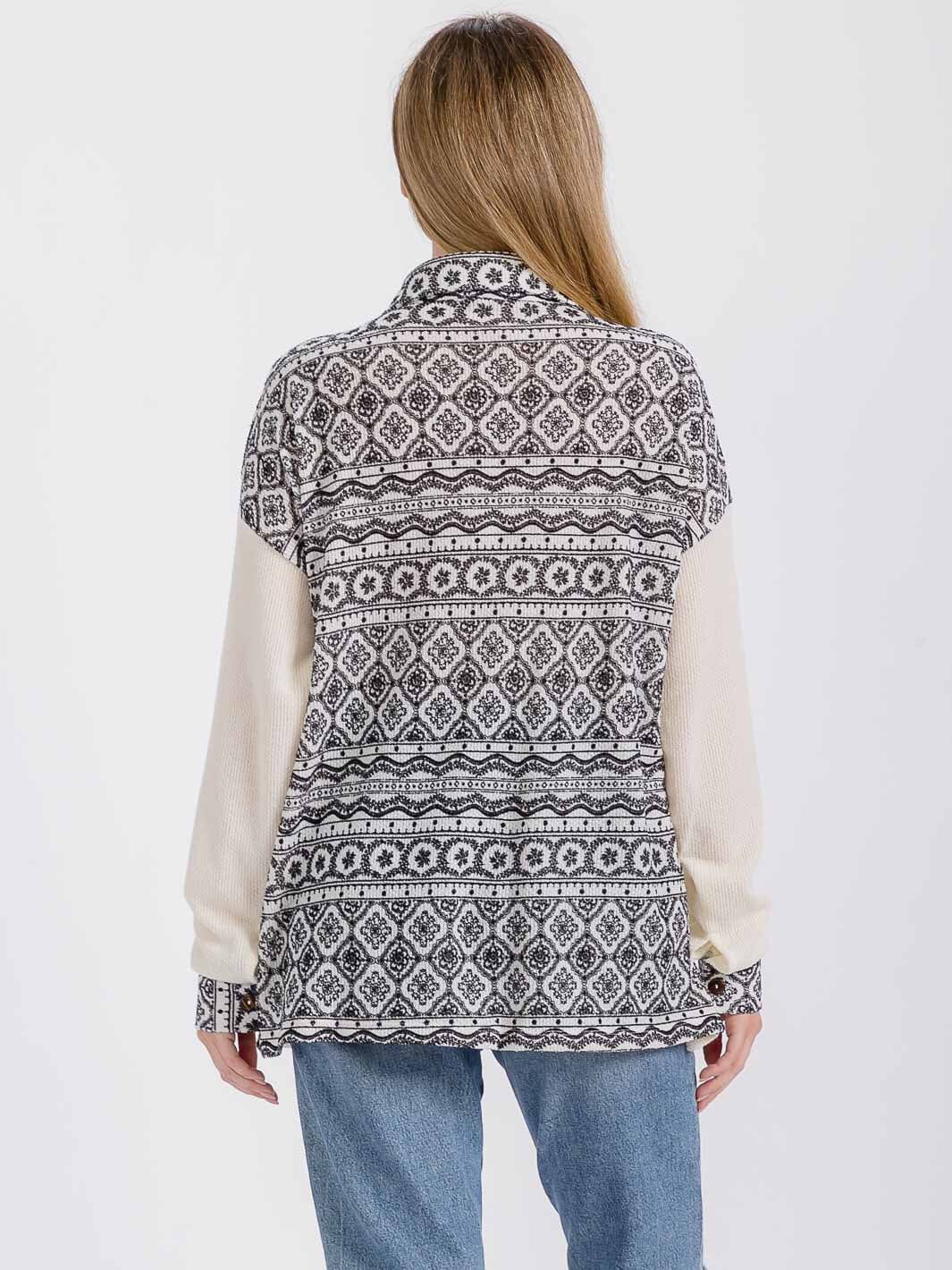 WOMEN'S LONG SLEEVE FRONT POCKET BUTTON CLOSURE MULTI PRINT TOP