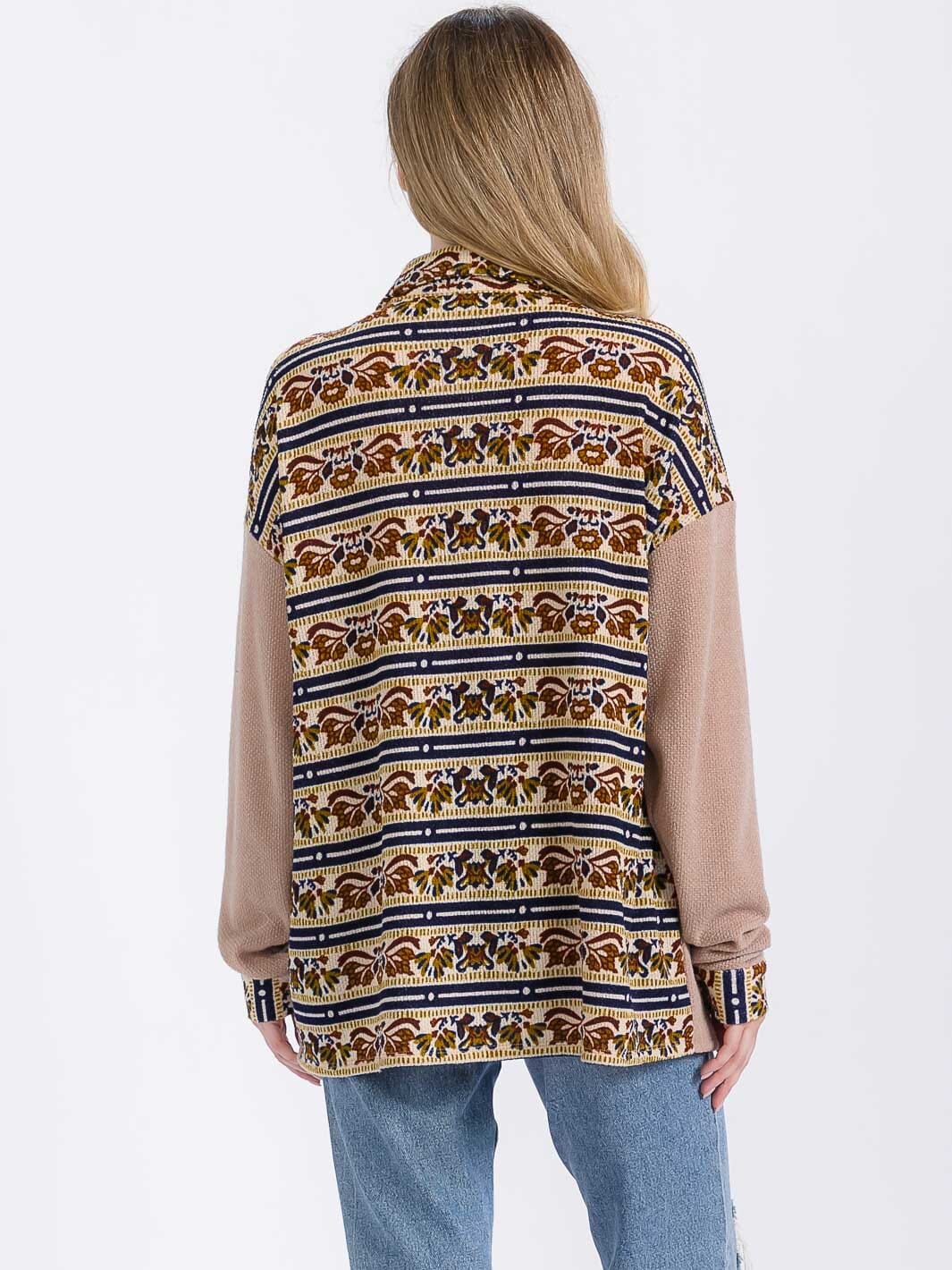 WOMEN'S LONG SLEEVE FRONT POCKET BUTTON CLOSURE MULTI PRINT TOP