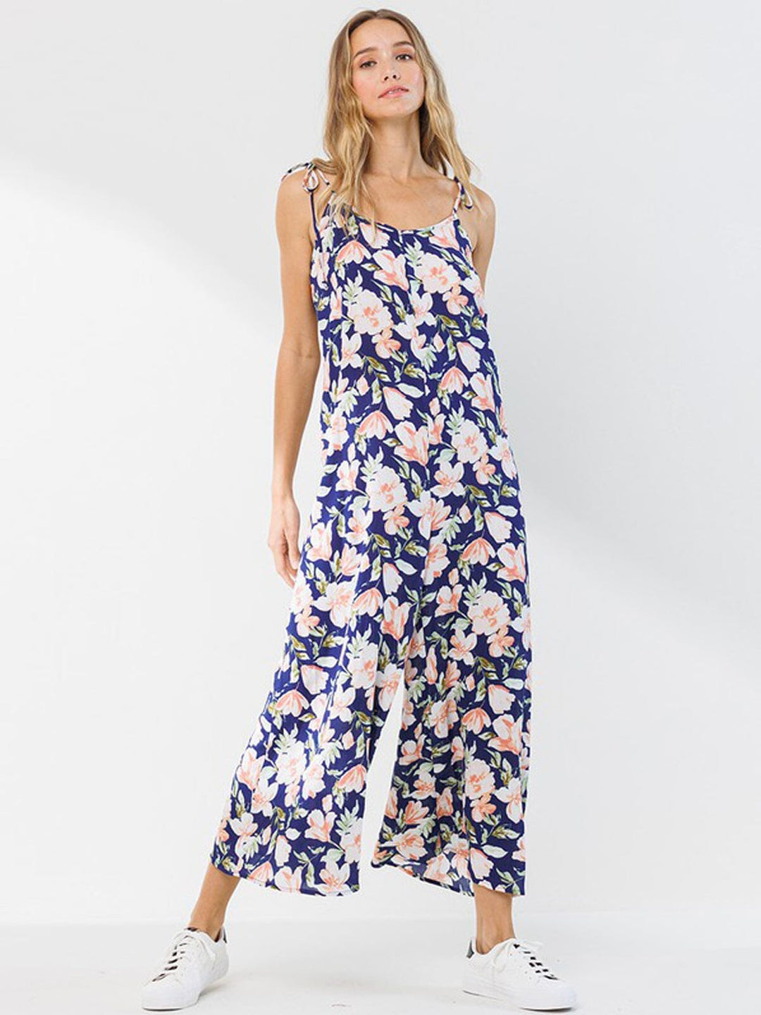 WOMEN'S SLEEVELESS V-NECK FLORAL JUMPSUIT