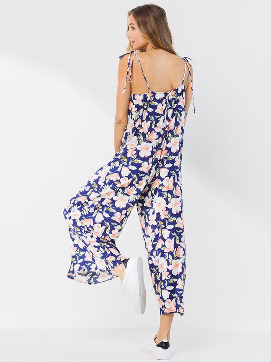 WOMEN'S SLEEVELESS V-NECK FLORAL JUMPSUIT