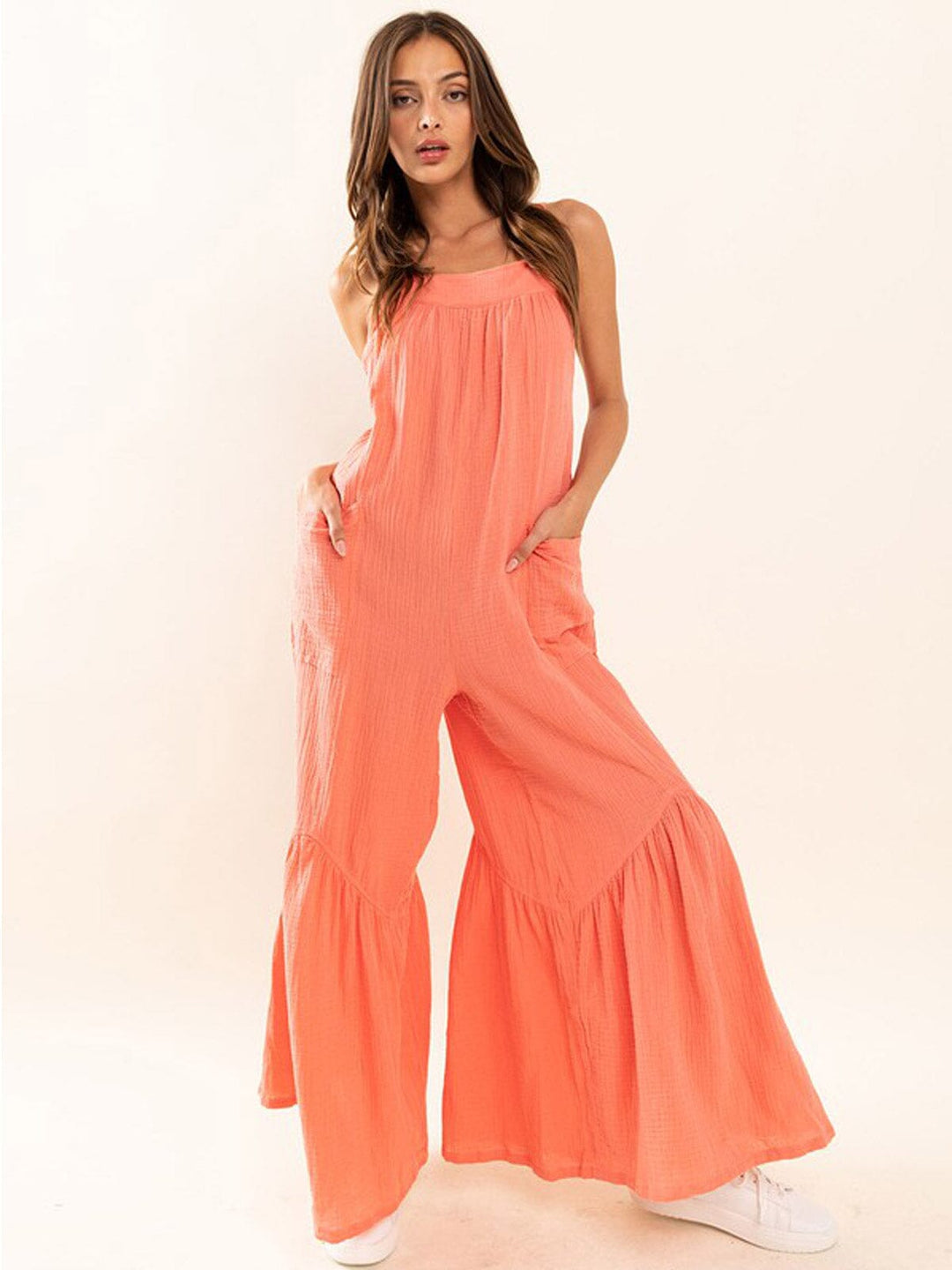 WOMEN'S SLEEVELESS OPEN BACK TIERED FRONT POCKETS WIDE LEG JUMPSUIT