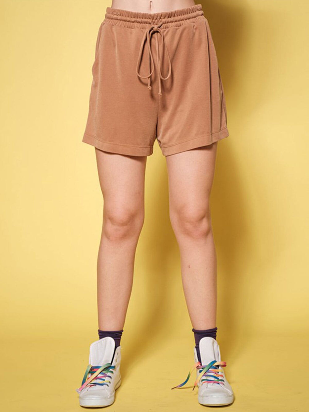 WOMEN'S ELASTIC WIST SELF TIE POCKETS MINI SHORTS