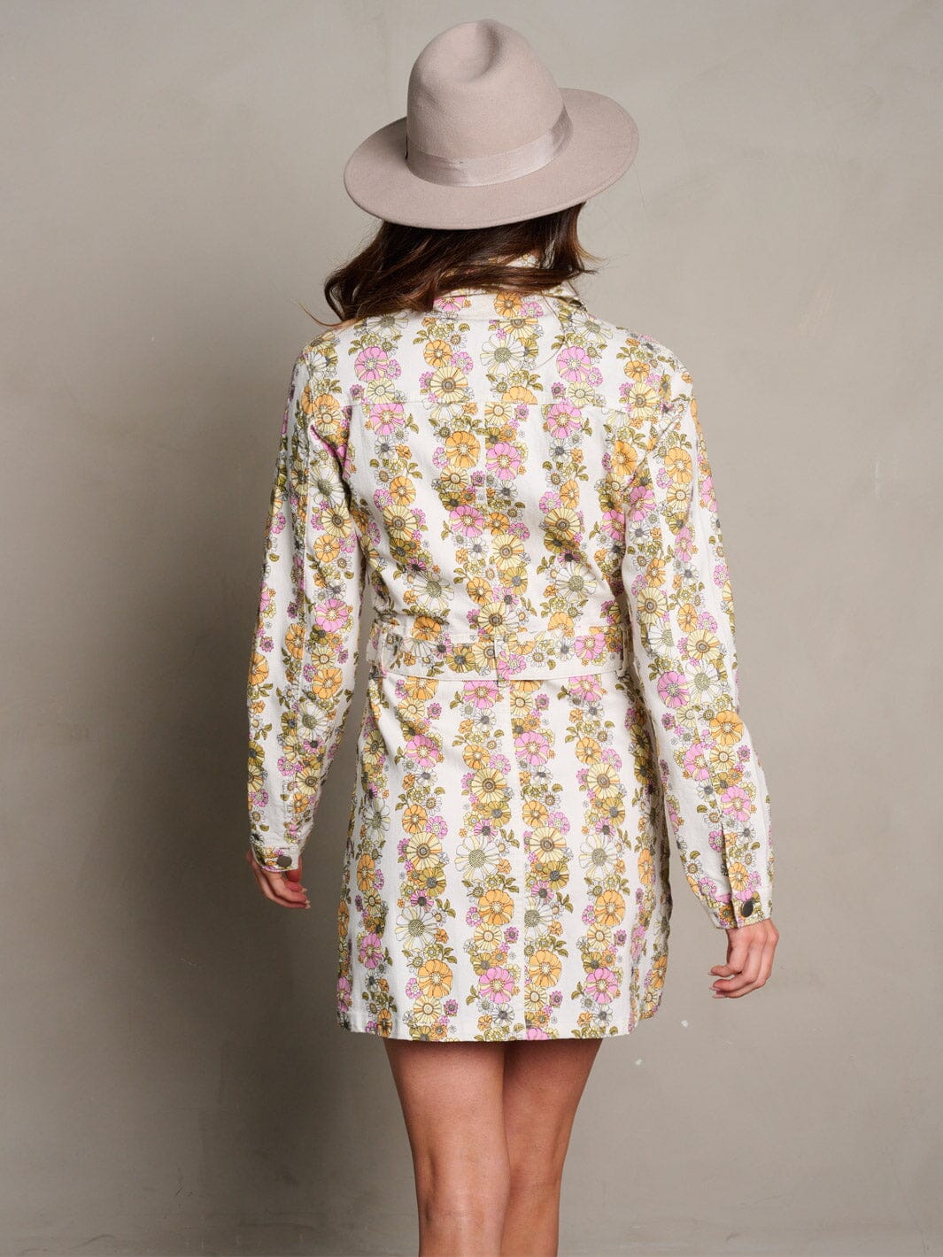 WOMEN'S LONG SLEEVE BUTTON CLOSURE POCKETS BELT FLORAL MINI DRESS