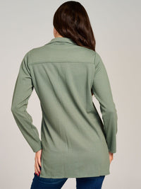 WOMEN'S LONG SLEEVE BUTTON CLOSURE FRONT POCKET RIBBED TOP