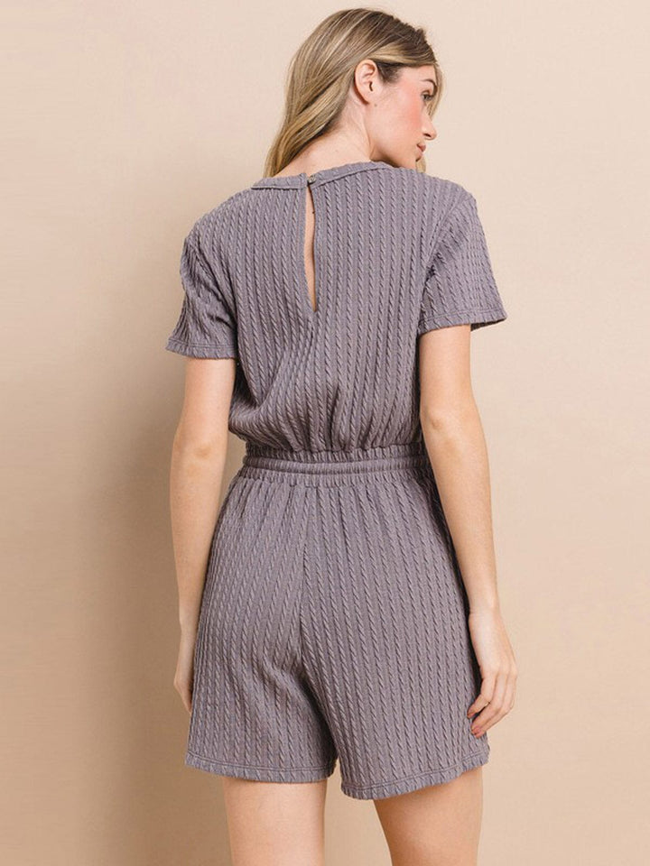 WOMEN'S SHORT SLEEVE SELF TIE FRONT POCKETS DETAILED ROMPER