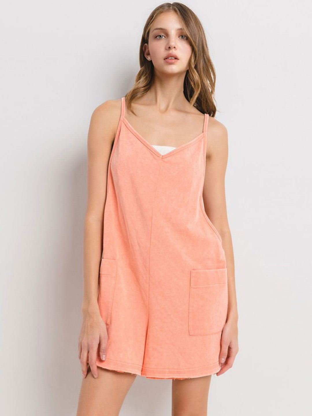 WOMEN'S SLEEVELESS V-NECK FRONT POCKET WASHED ROMPER