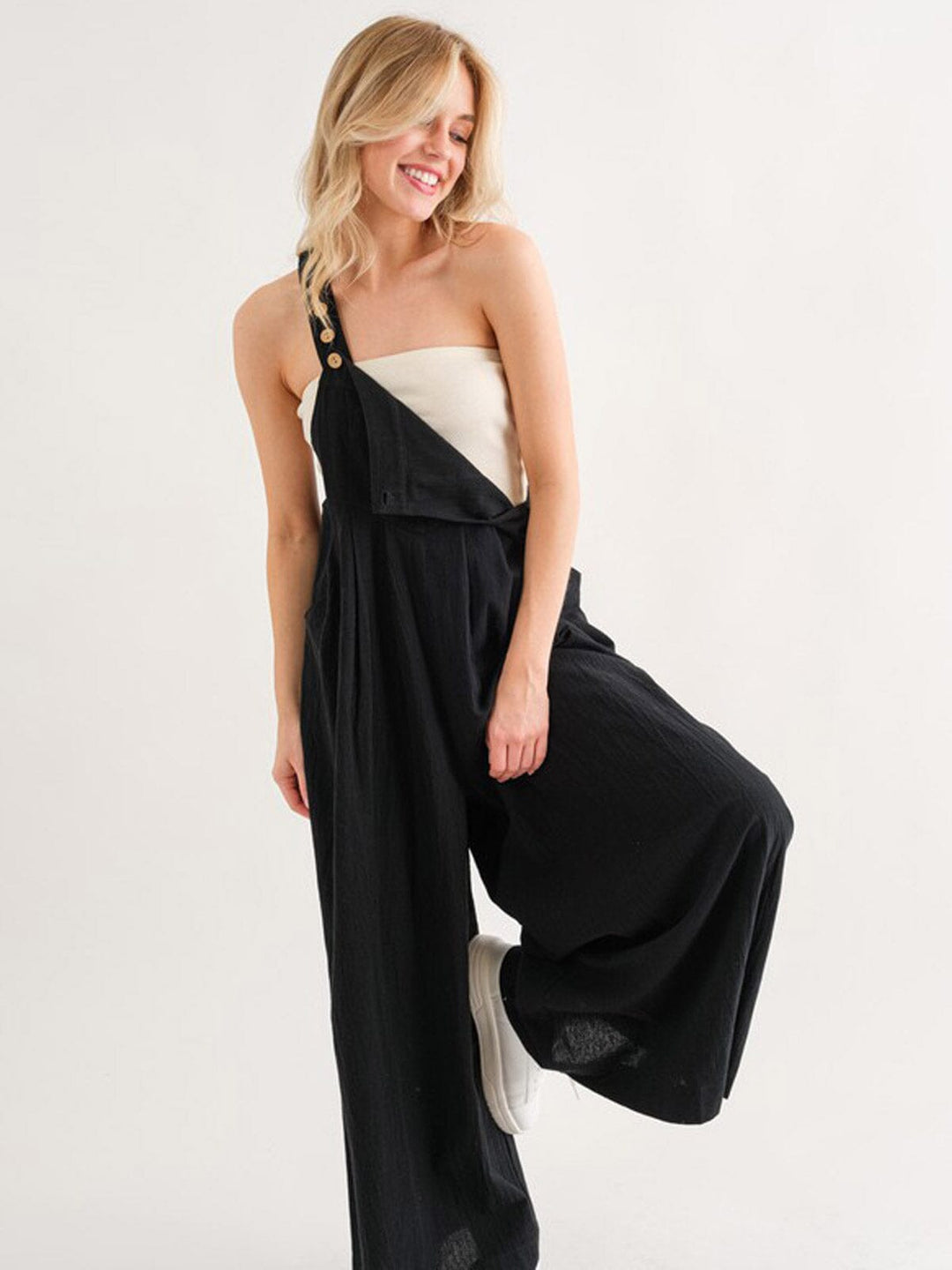 WOMEN'S SLEEVELES POCKETS WIDE LEG JUMPSUIT