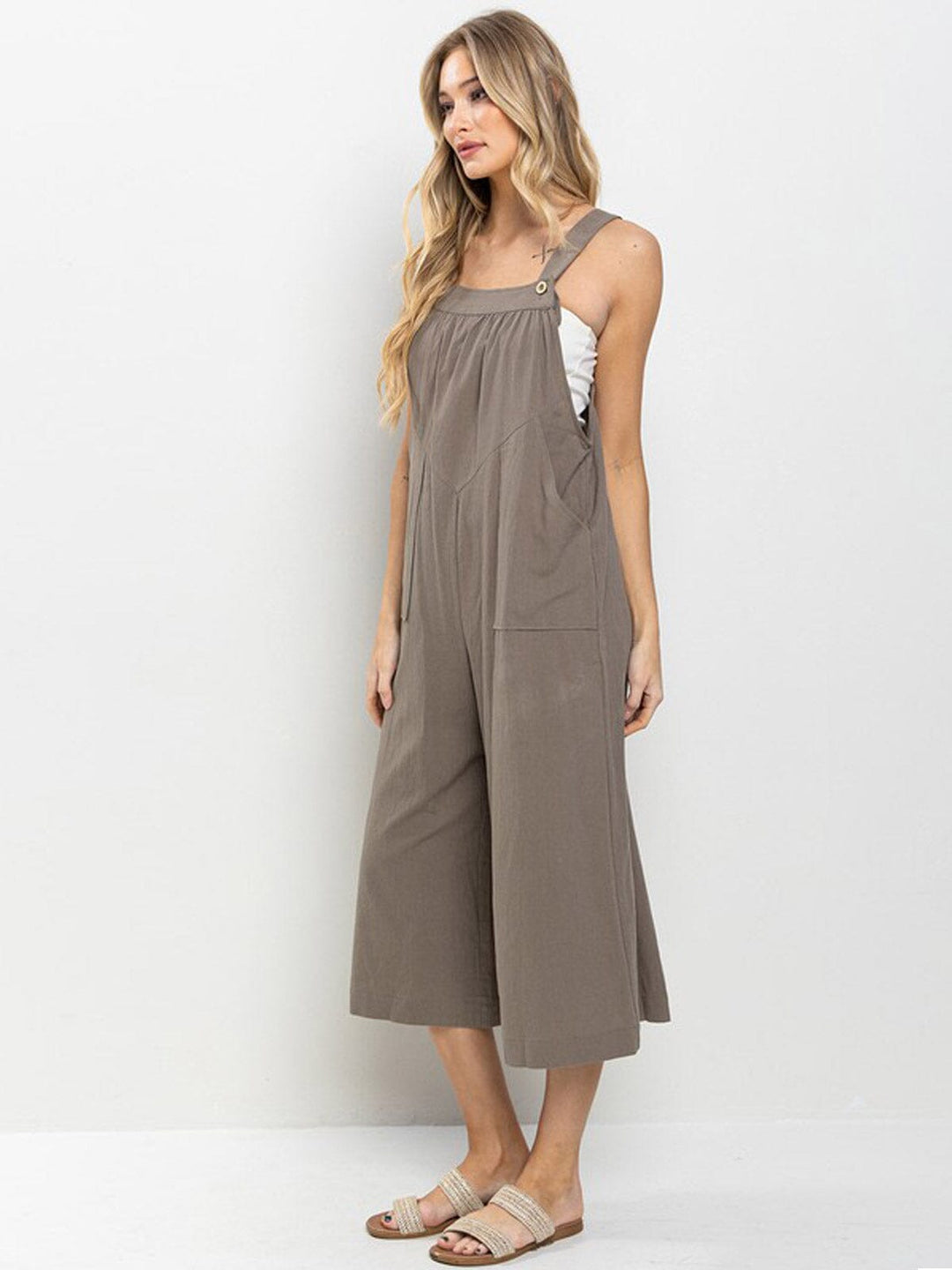 WOMEN'S SLEEVELESS POCKETS WIDE LEG JUMPSUIT