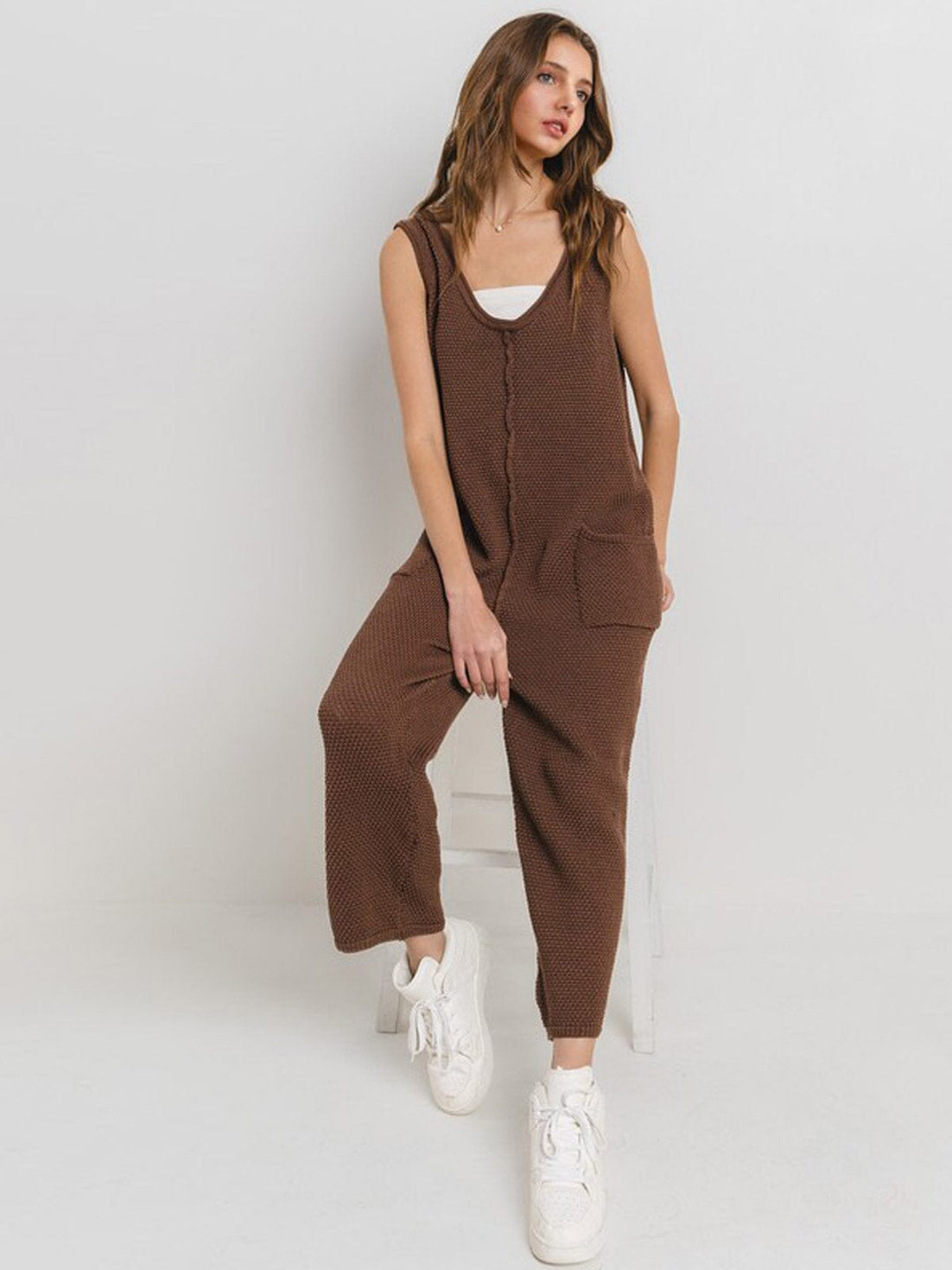 WOMEN'S SLEEVELESS V-NECK FRONT POCKET STRAIGHT LEG WAFFLE JUMPSUIT