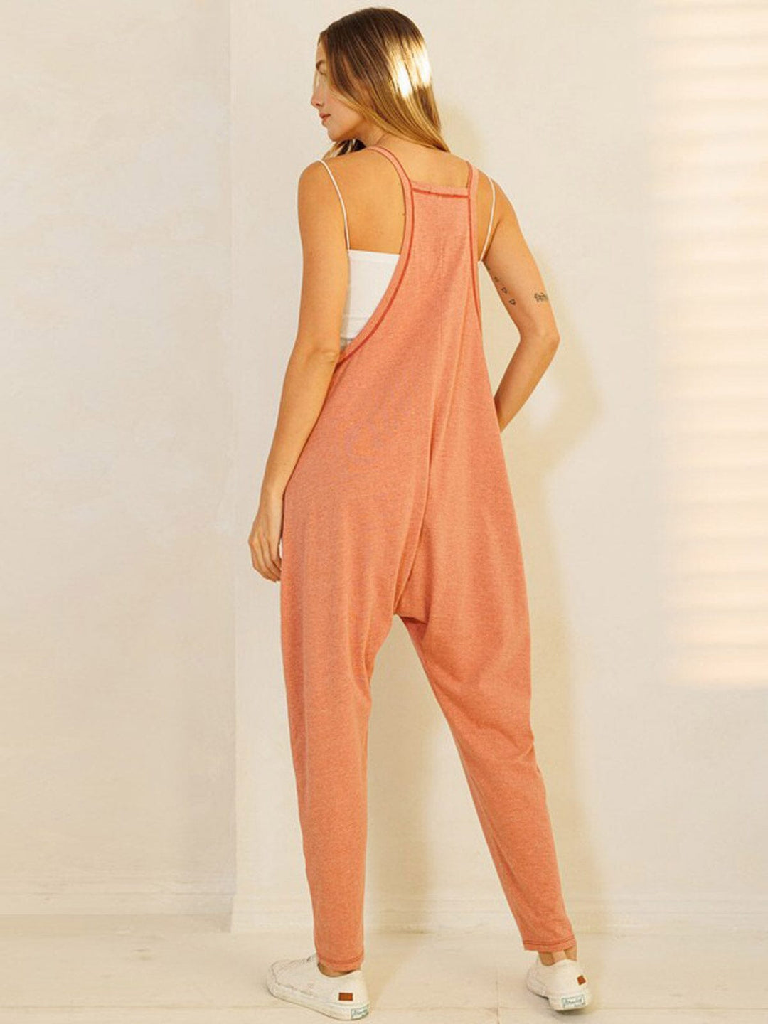 WOMEN'S SLEEVELESS FRONT POCKET JUMPSUIT
