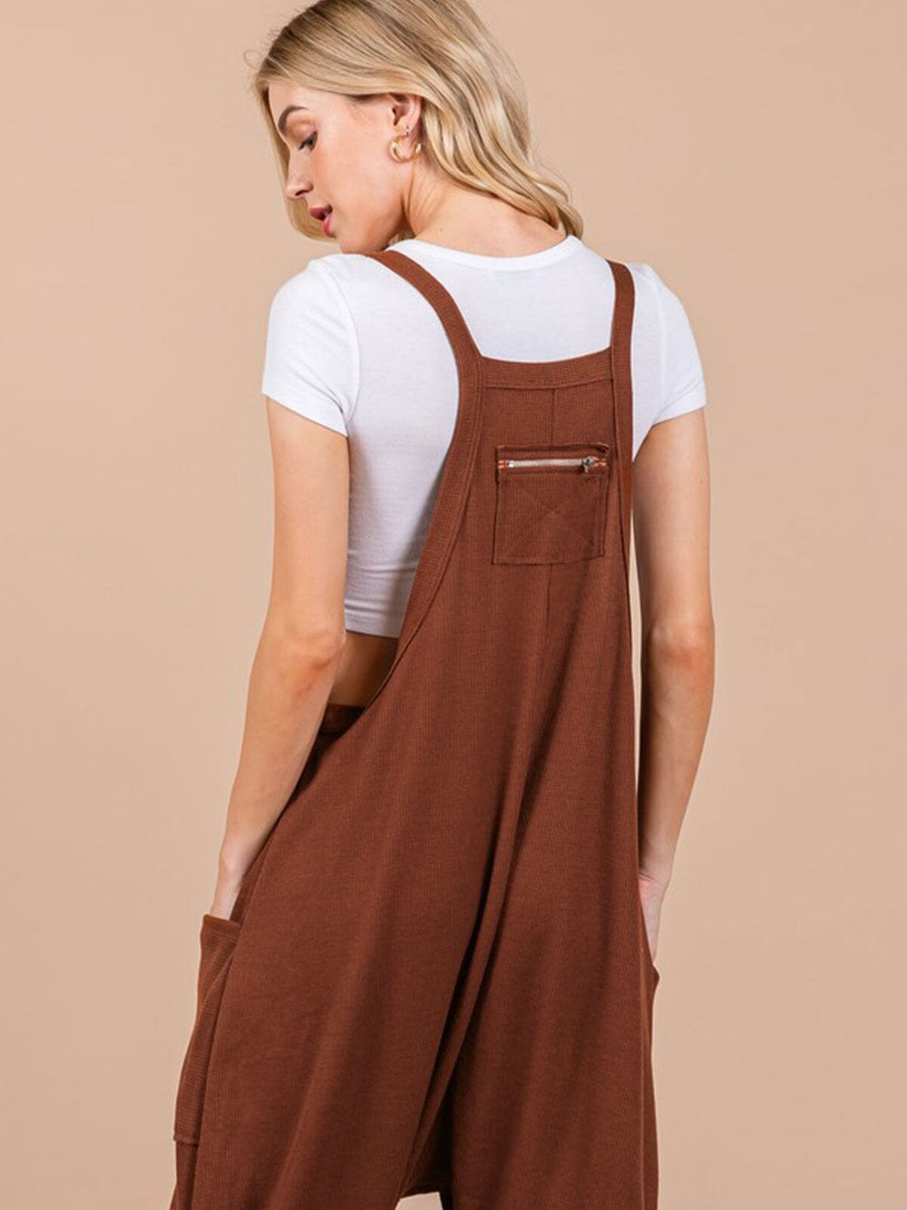 WOMEN'S SLEEVELESS FRONT POCKET WIDE LEG JUMPSUIT