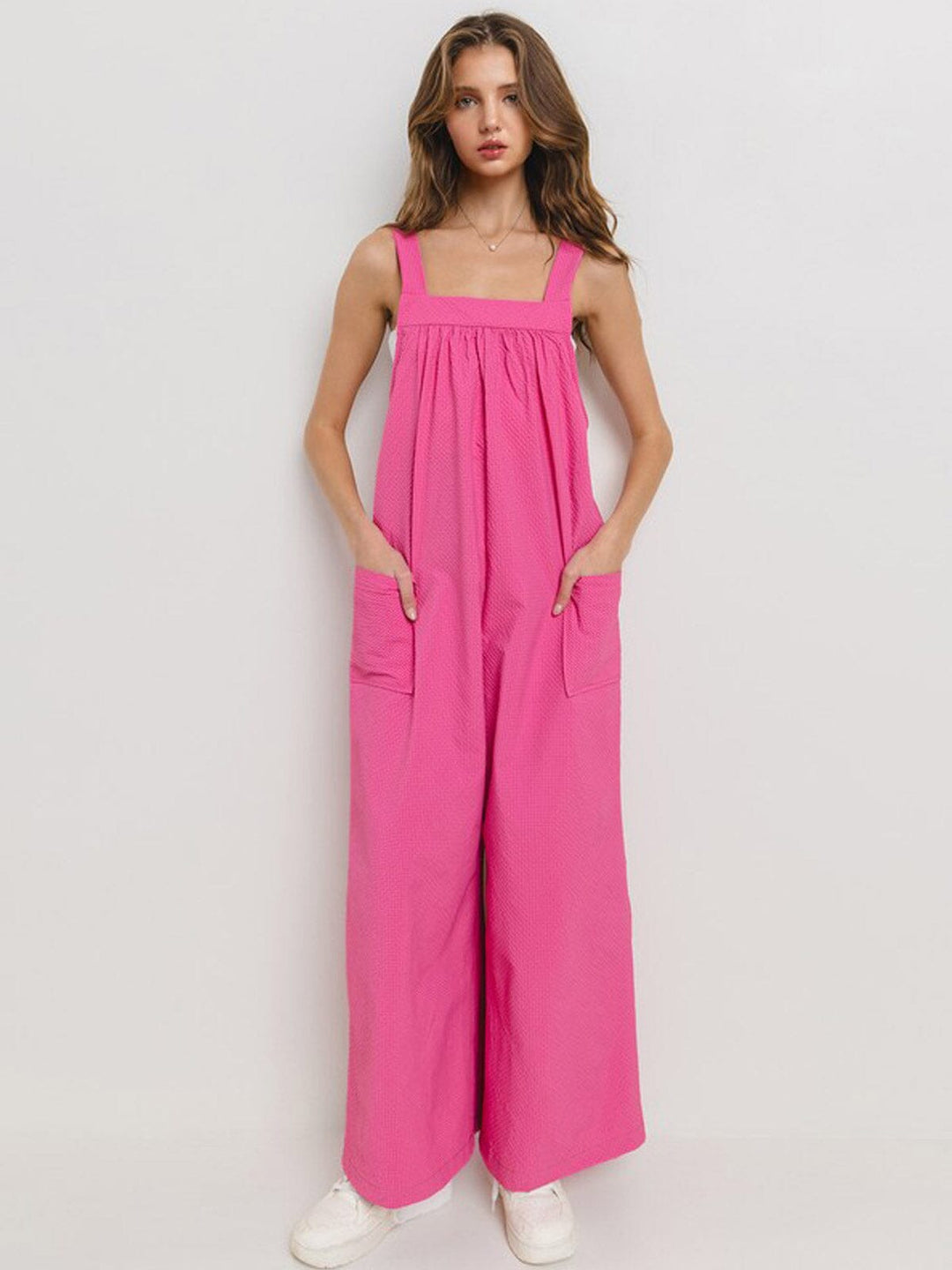 WOMEN'S SLEEVELESS SQUARE NECK FRONT POCKETS WIDE LEG JUMPSUIT