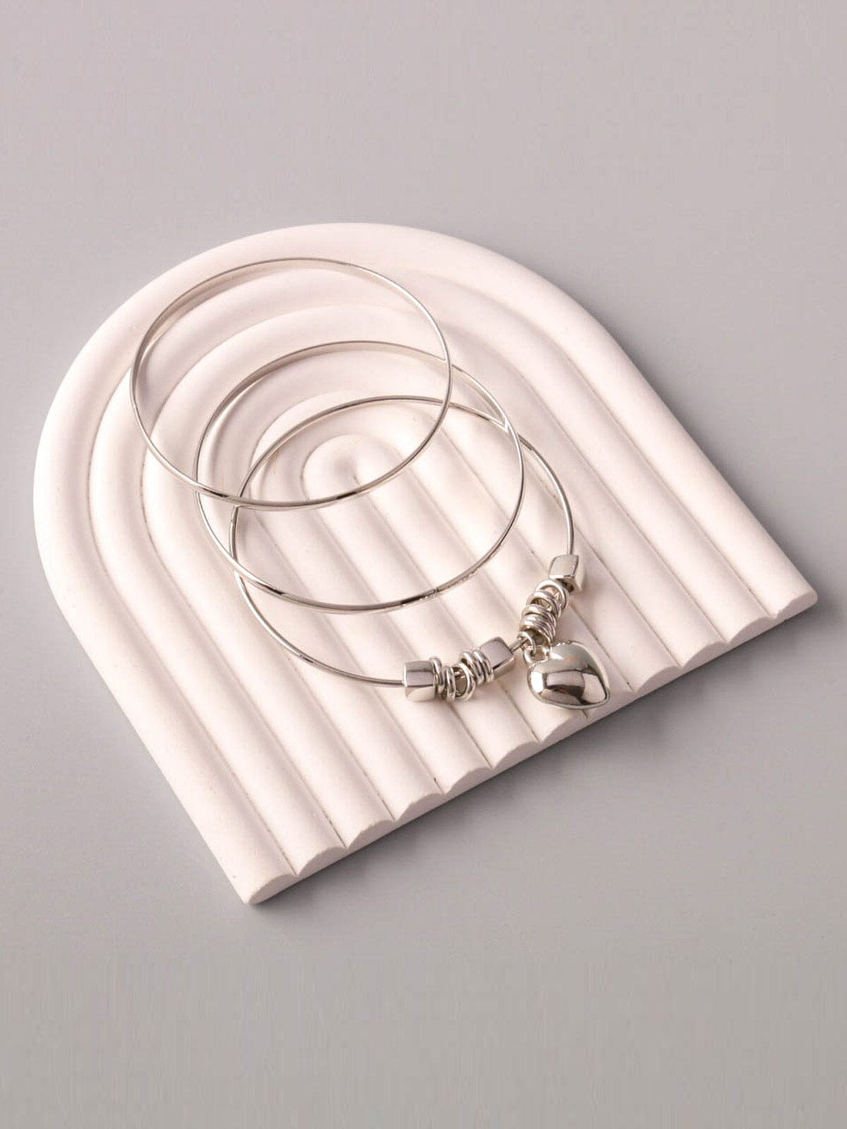 WOMEN'S FASHION GOLD & SILVER HEART BRACELET