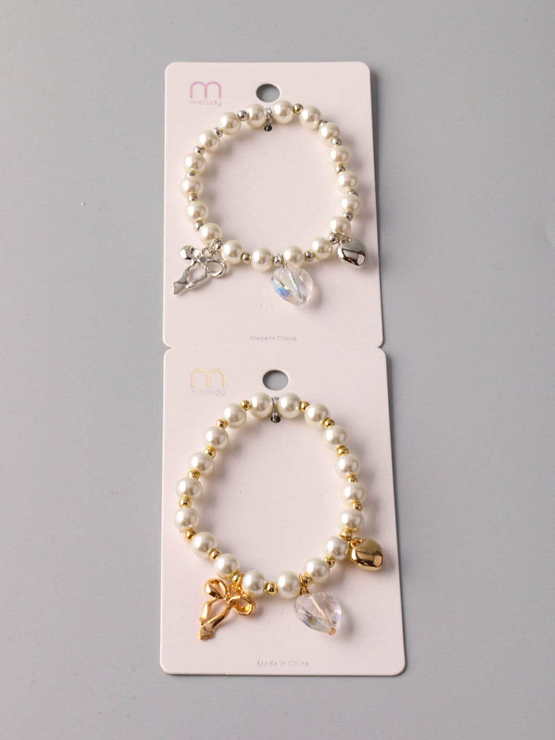 WOMEN'S ASSORTED COLORS CHARMS BRACELET
