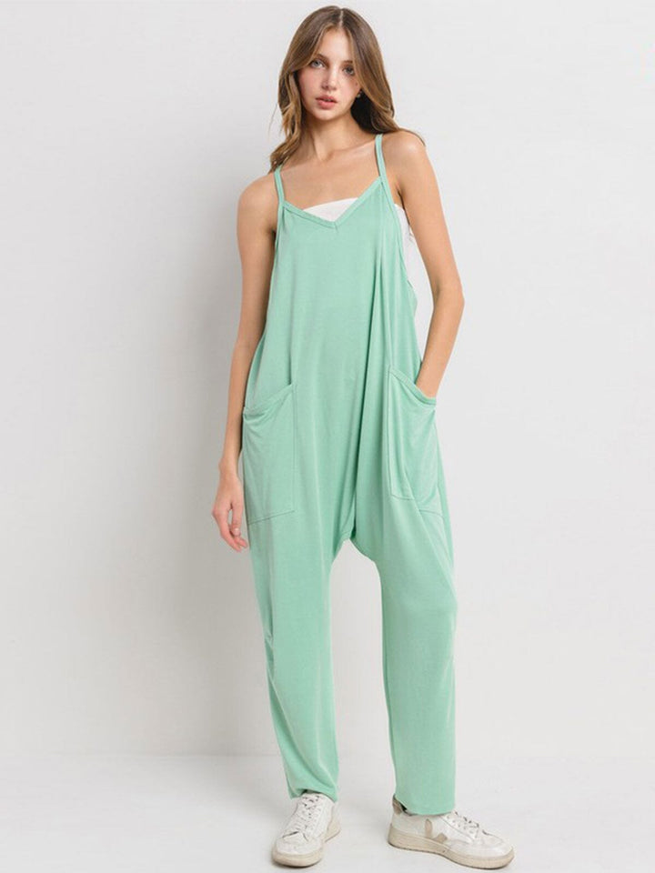 WOMEN'S SLEEVELESS FRONT POCKETS V-NECK JUMPSUIT