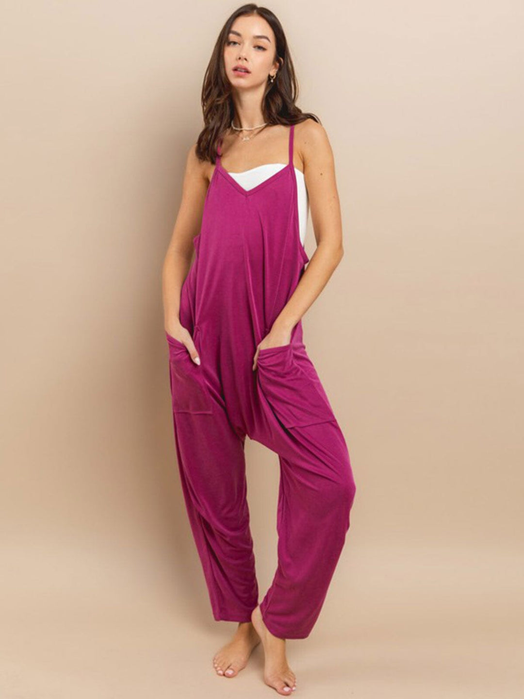 WOMEN'S SLEEVELESS FRONT POCKETS V-NECK JUMPSUIT