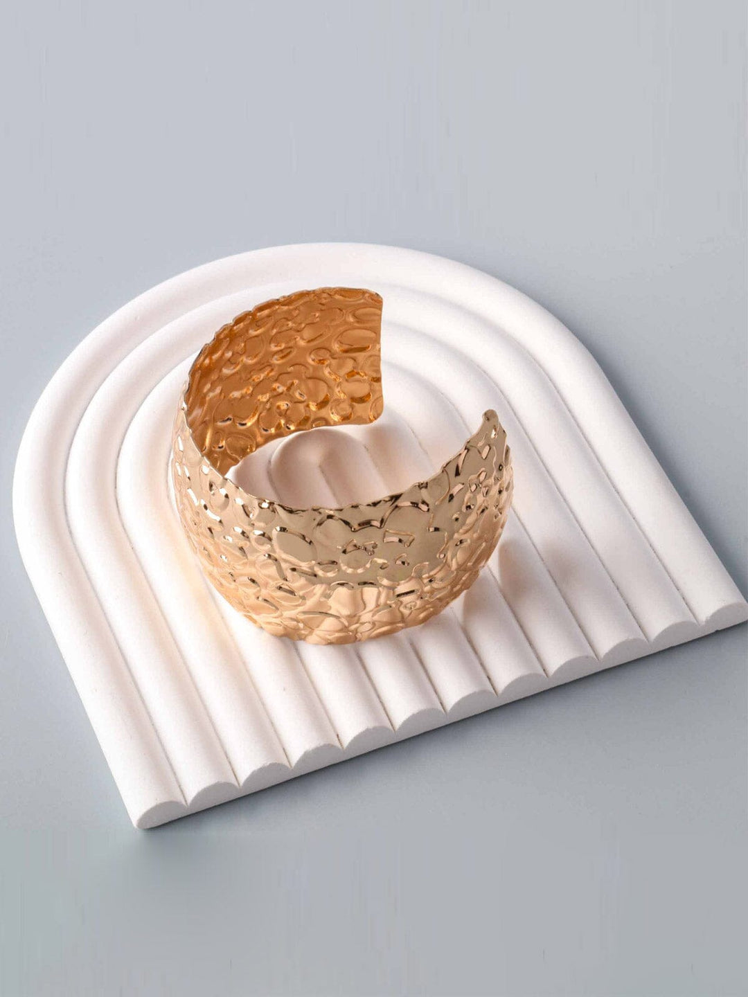 FASHION CUFF BRACELET