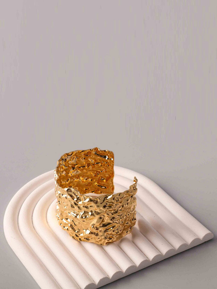 FASHION CUFF BRACELET