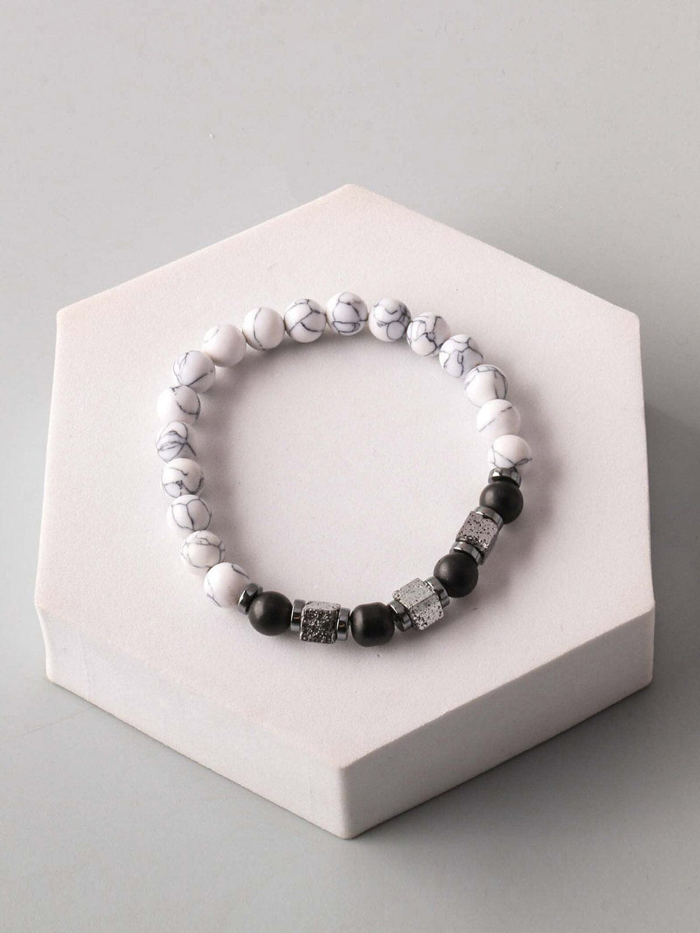FASHION BLACK & WHITE BEADS BRACELETS