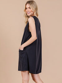 WOMEN'S SLEEVELESS FRONT POCKETS V-NECK ROMPER