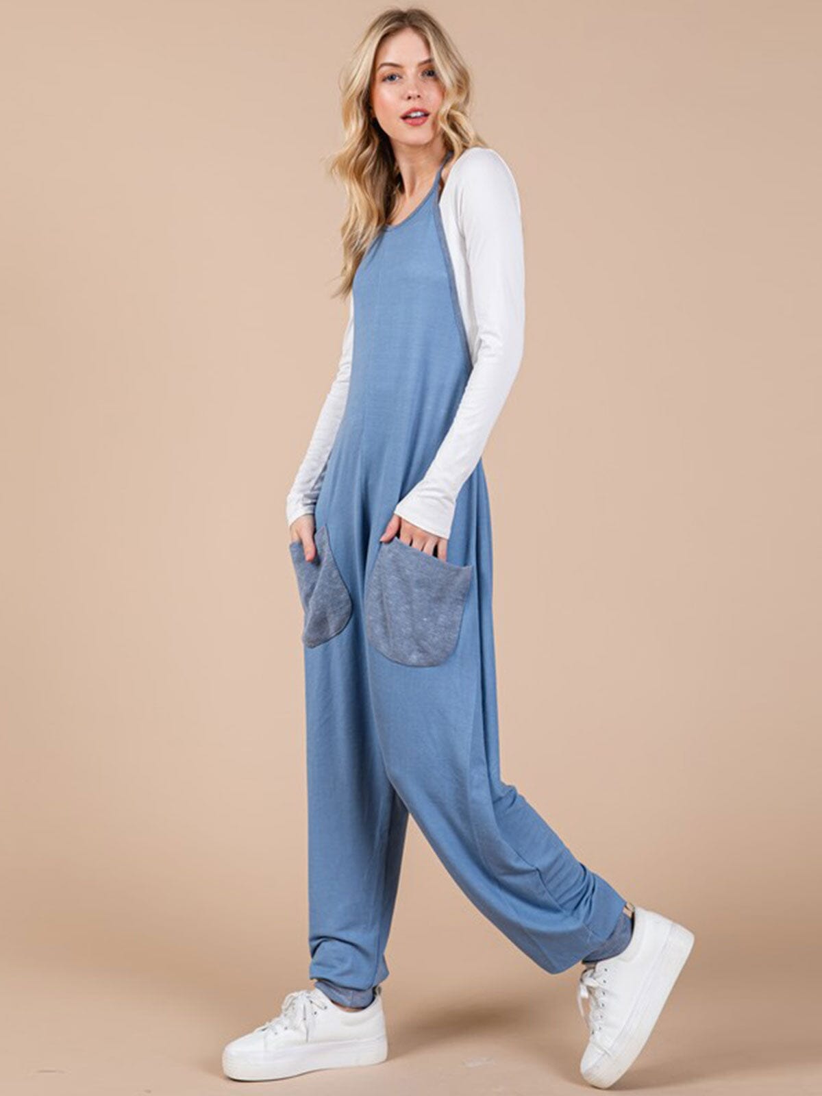 WOMEN'S SLEEVELESS HALTER NECK OPEN BACK FRONT POCKET COLORBLOCK JUMPSUIT