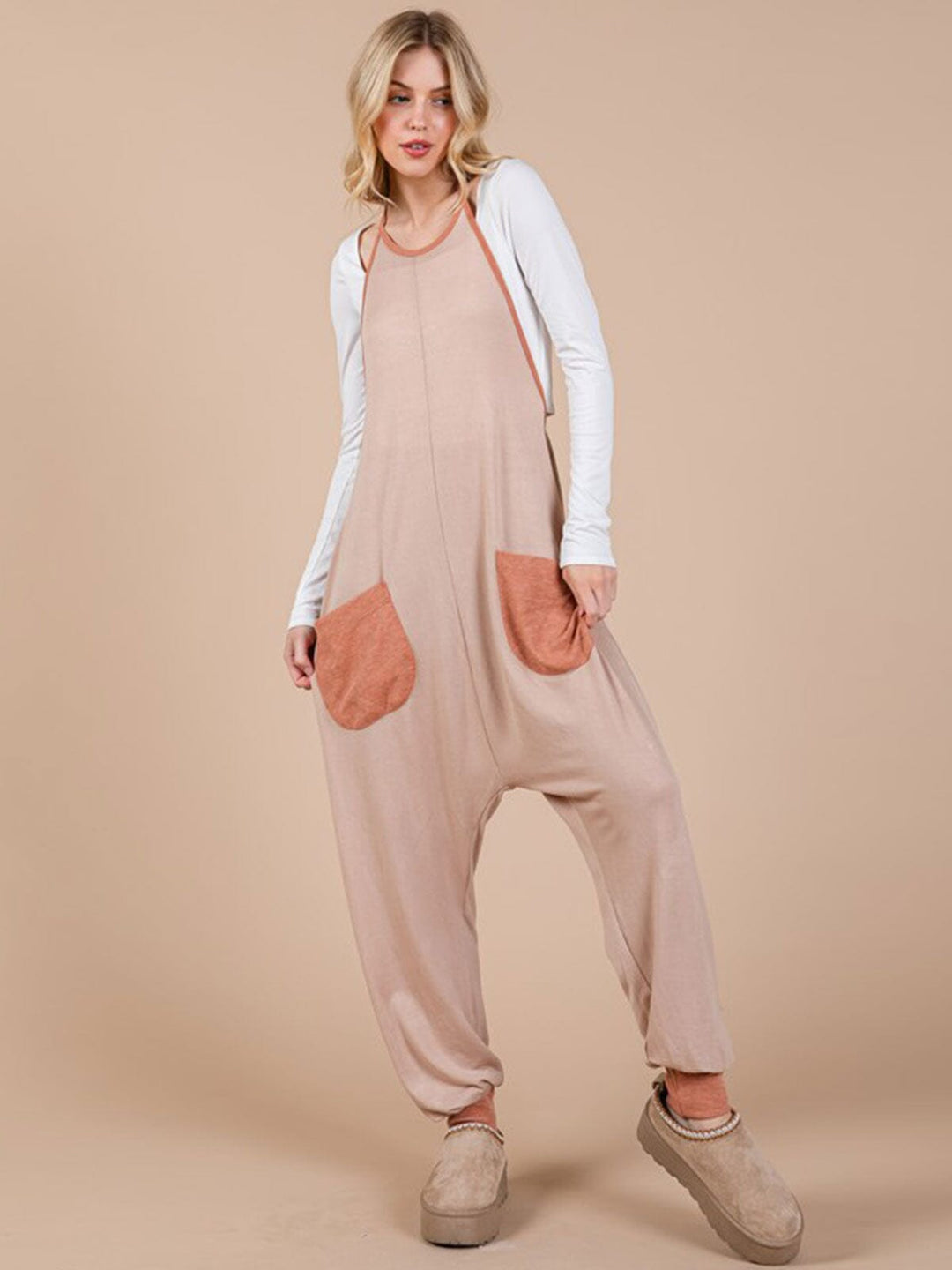 WOMEN'S SLEEVELESS HALTER NECK OPEN BACK FRONT POCKET COLORBLOCK JUMPSUIT